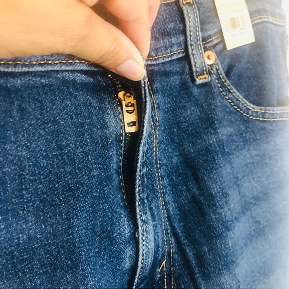 NWT New Levi’s 505 Regular Stretch, Size 36 X 33 and 34 X 32 - Picture 6 of 14